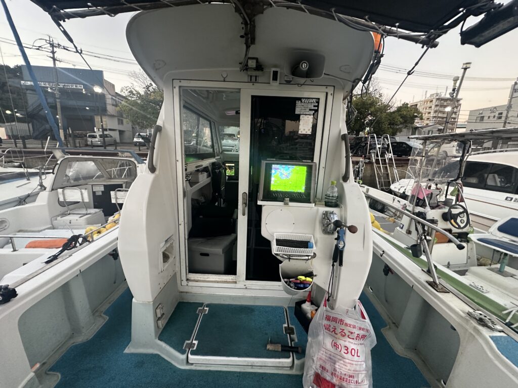 遊漁船CEREZO（セレッソ）のキャビン