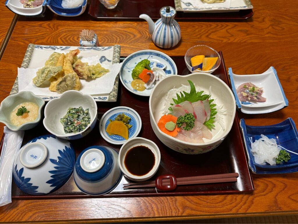 民宿銀鱗荘で出てきた食事