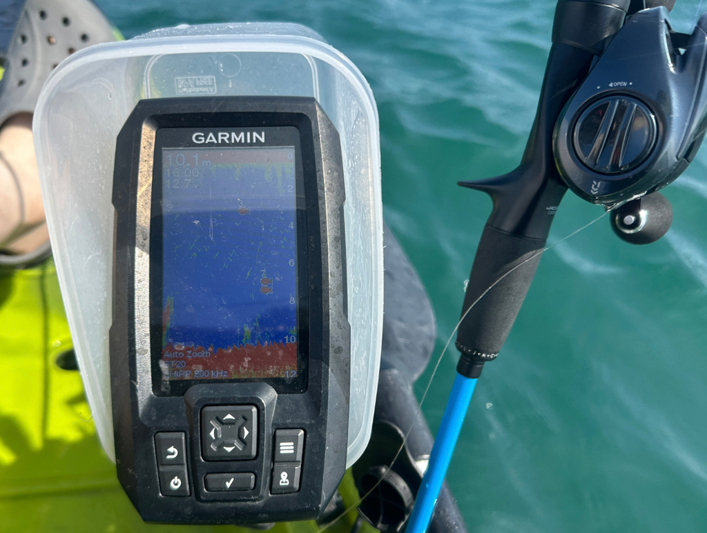有料でレンタルした魚群探知機はGARMIN